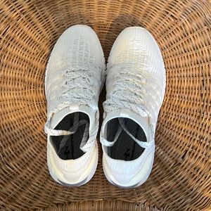 Under Armour HOVR Phantom 8.5